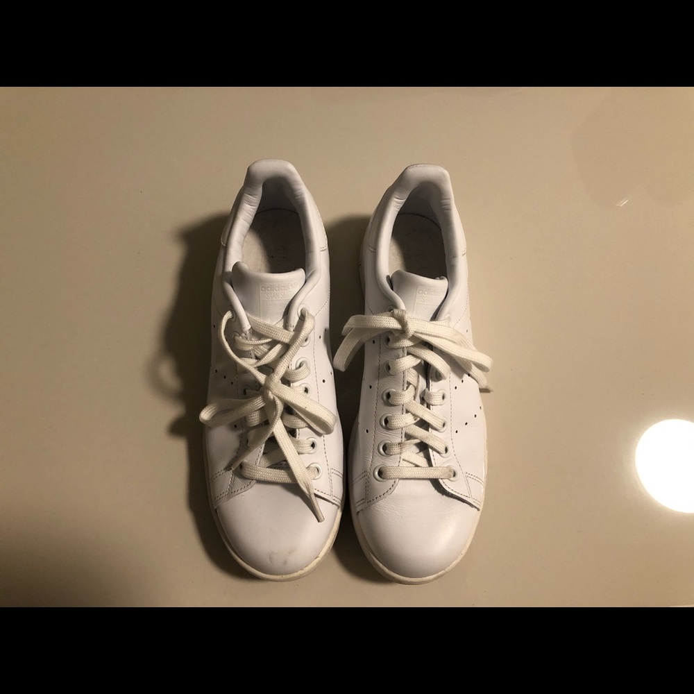 White Stan Smiths